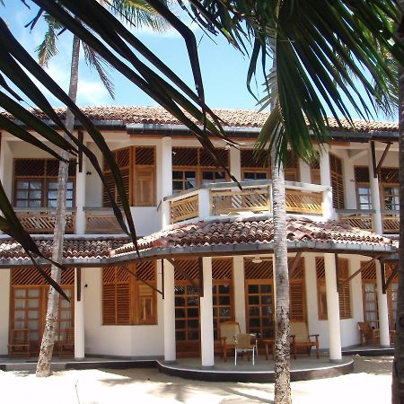 Stardust Beach Hotel Arugam Bay Exterior photo