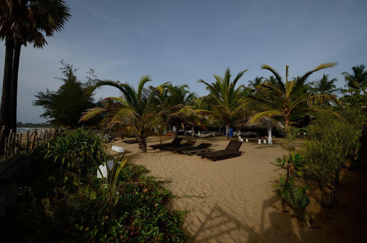 Stardust Beach Hotel Arugam Bay Exterior photo